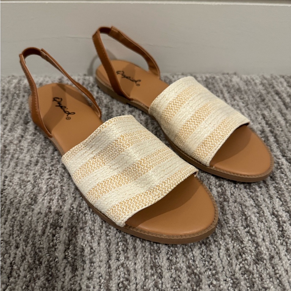 Paprika Women's Cream and Brown Sandals